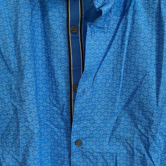 Men’s Banana Republic Button-Down - Picture 2 of 8